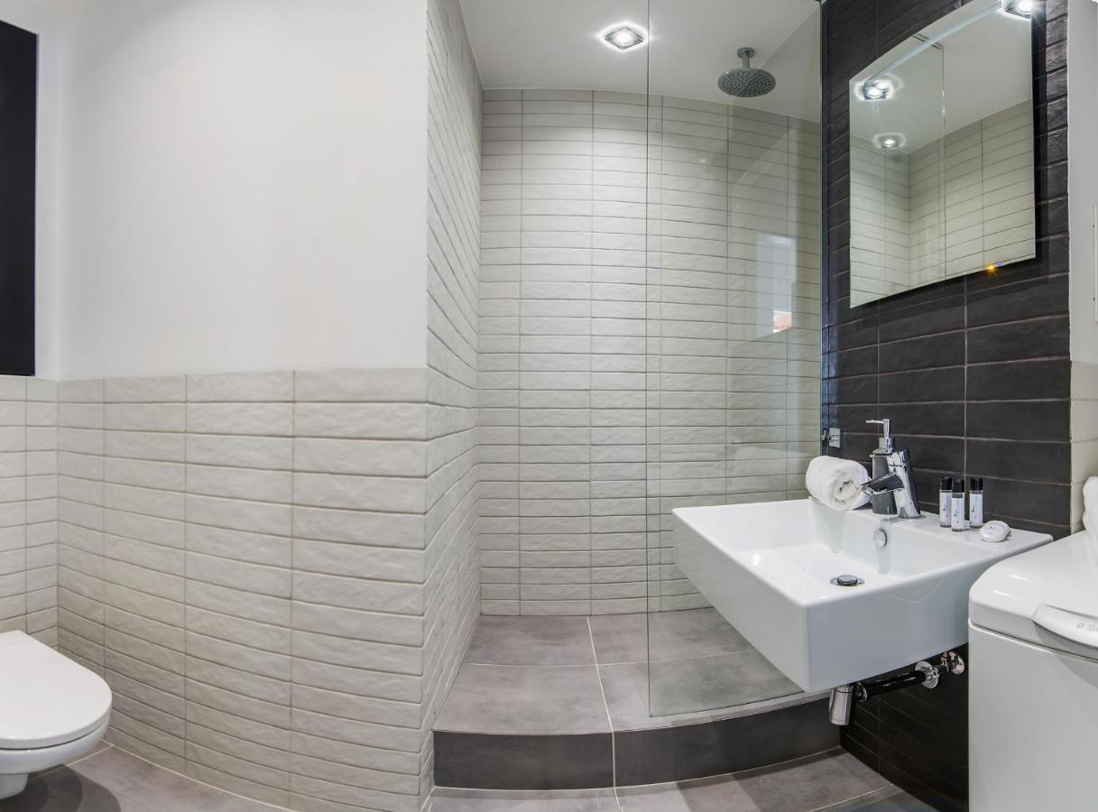 Dworzec Centralny P&O Serviced Apartments วอร์ซอ ภายนอก รูปภาพ